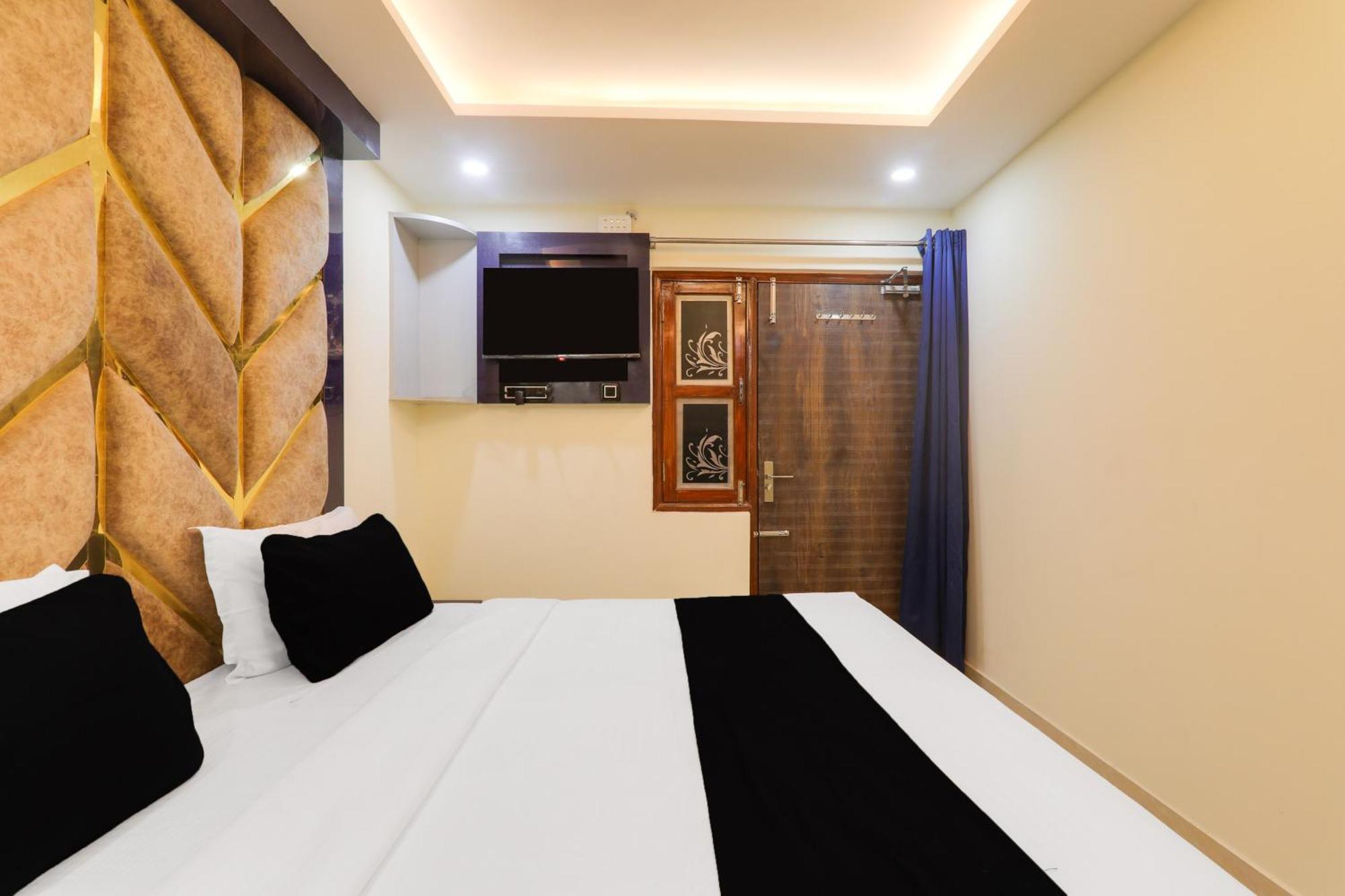 Super Collection O Ghanta Ghar Hotel 4*