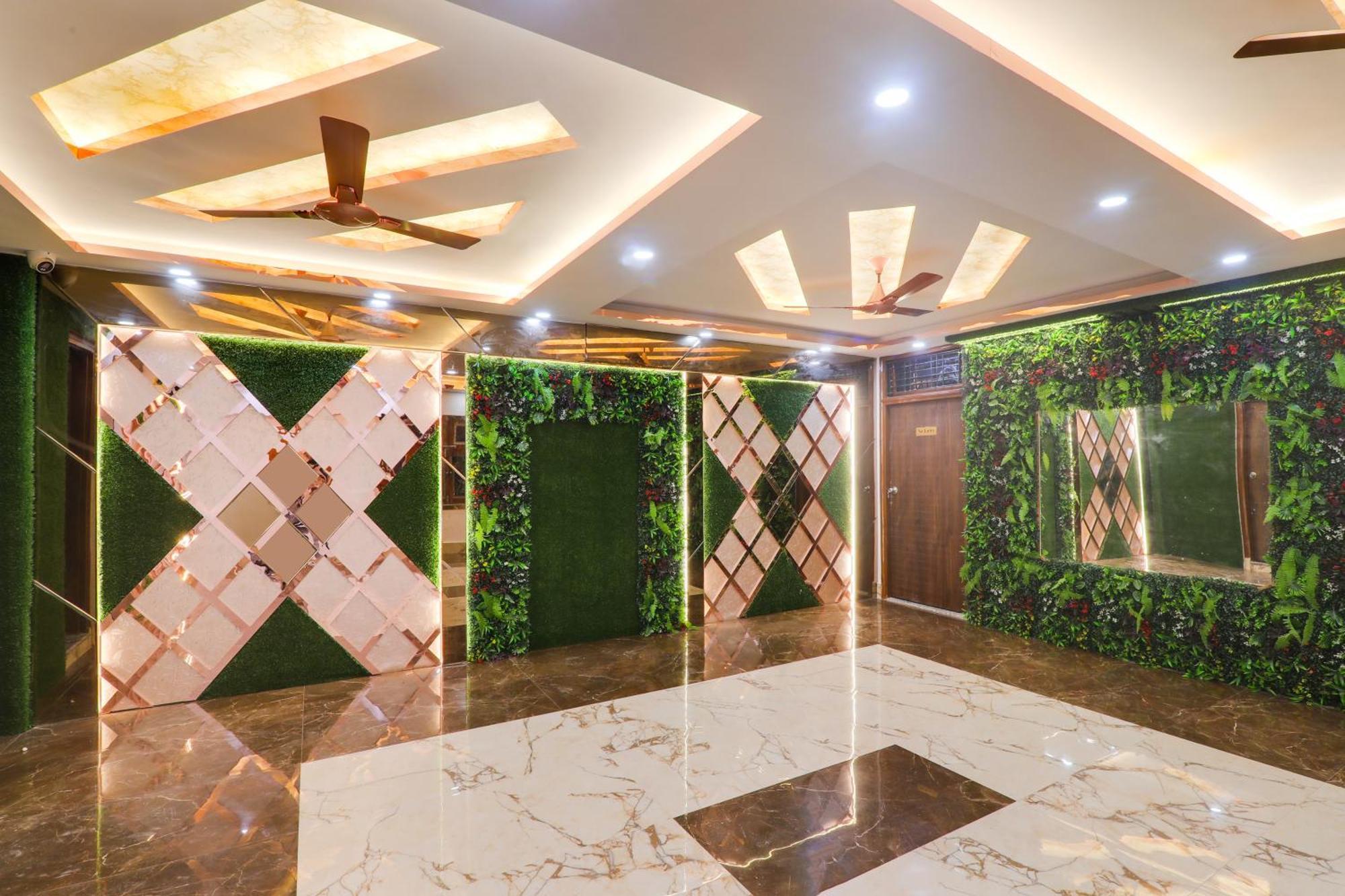 Hotel Super Collection O Ghanta Ghar Gorakhpur